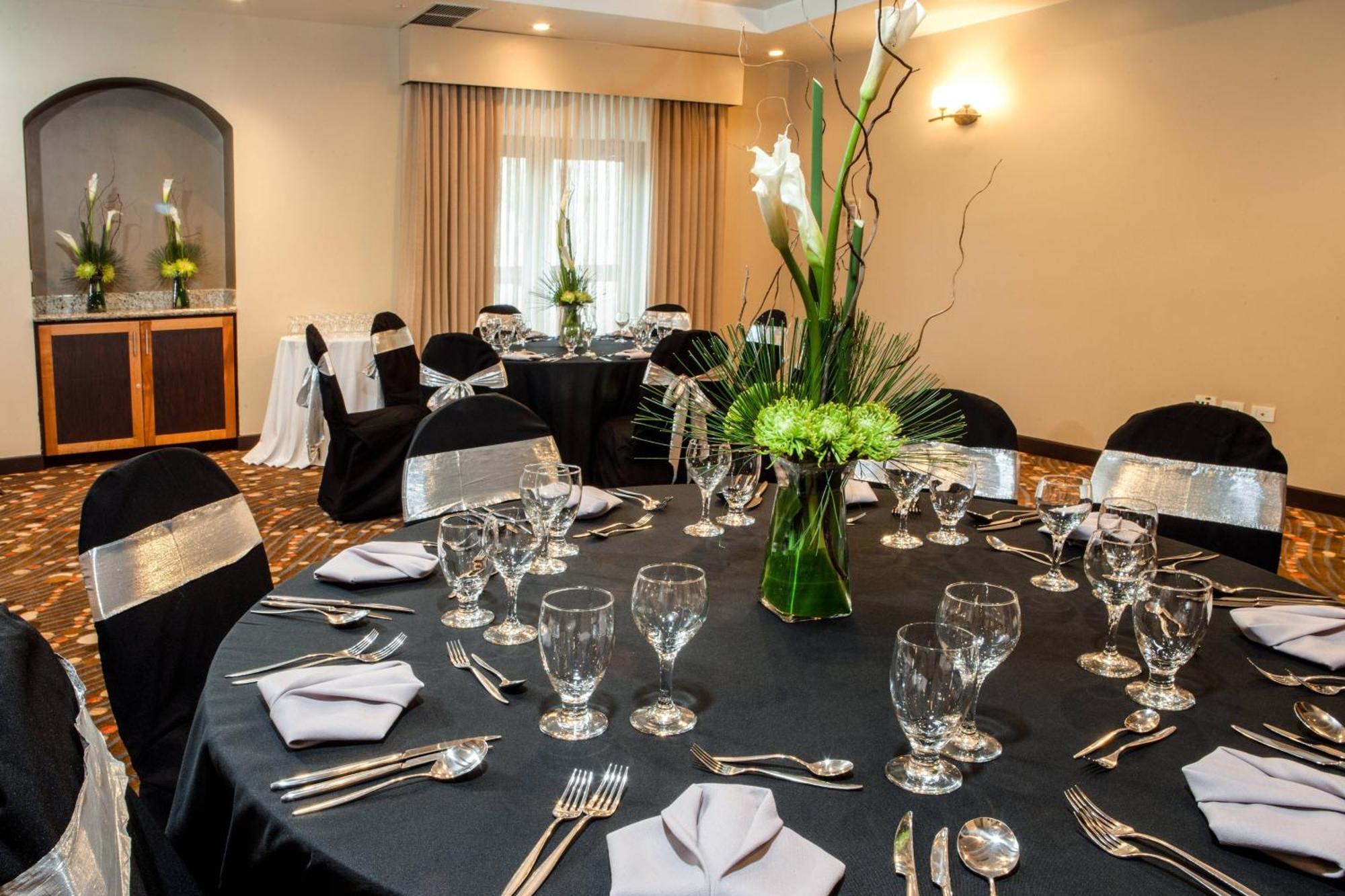 Courtyard By Marriott Port Of Spain Luaran gambar