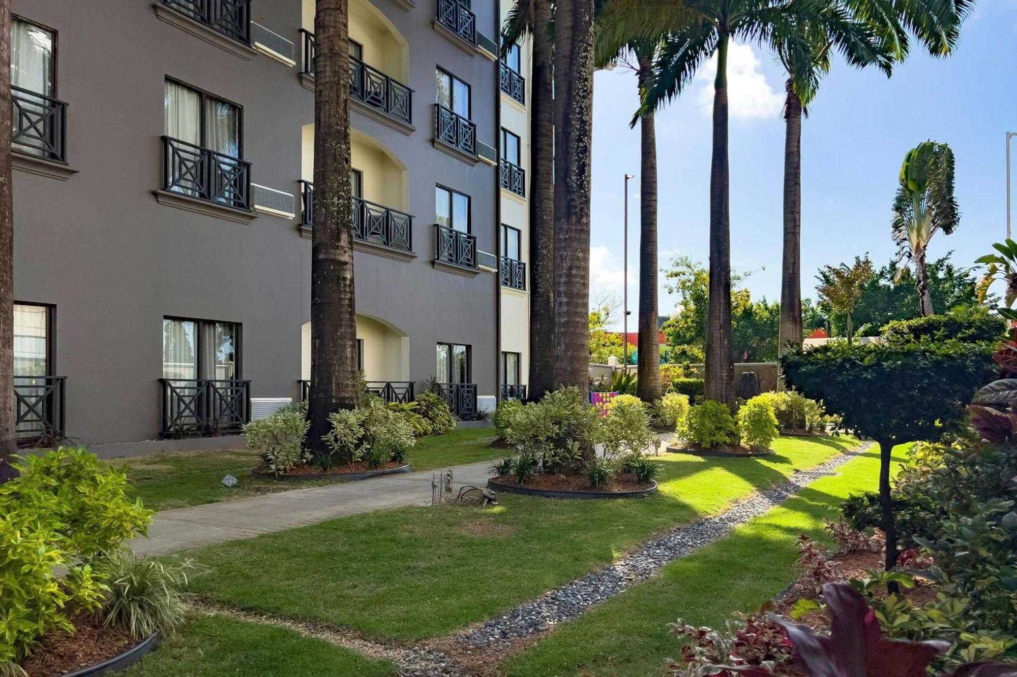 Courtyard By Marriott Port Of Spain Luaran gambar